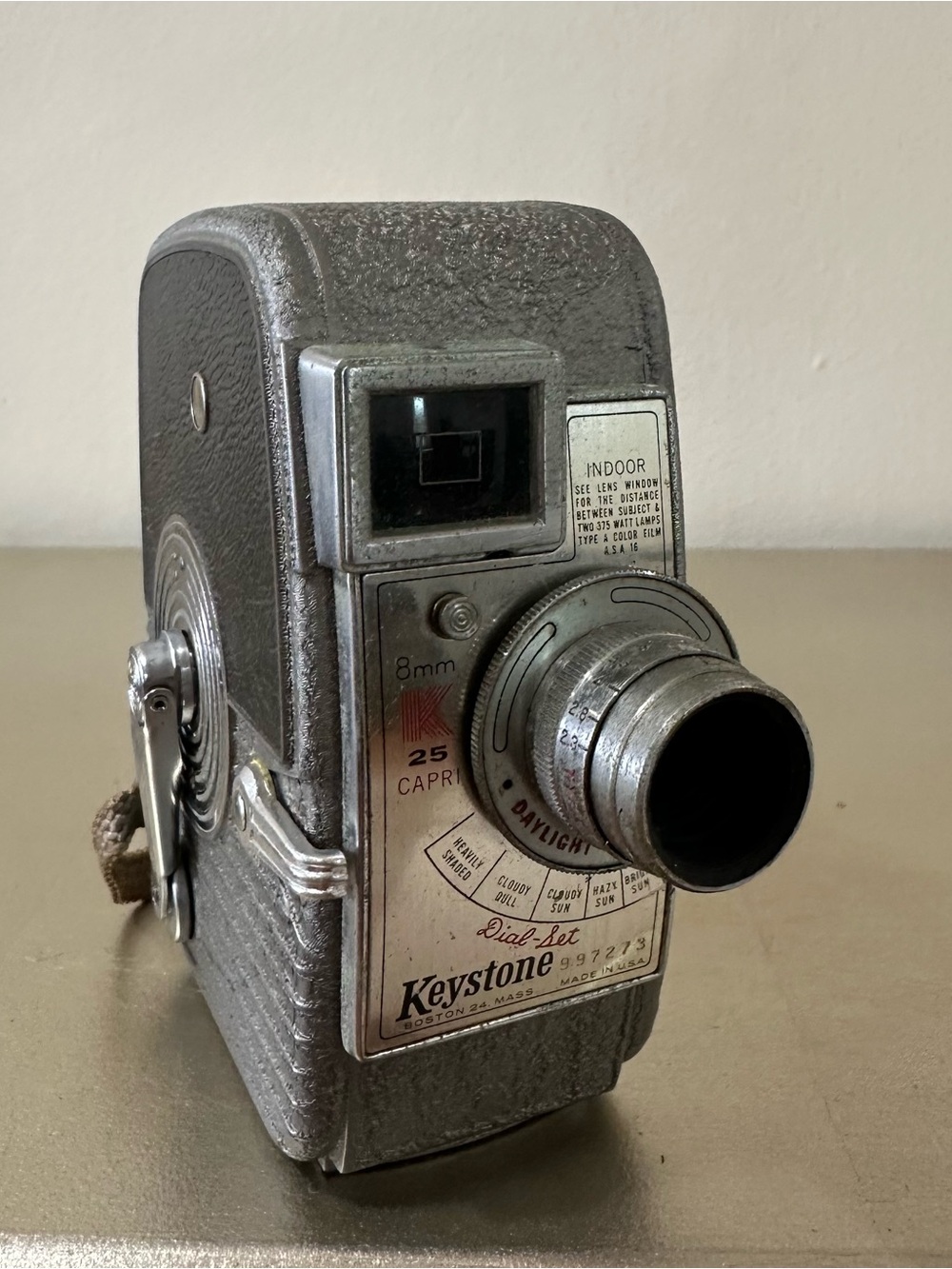 8mm Capri 25 Vintage Camera - Silver
